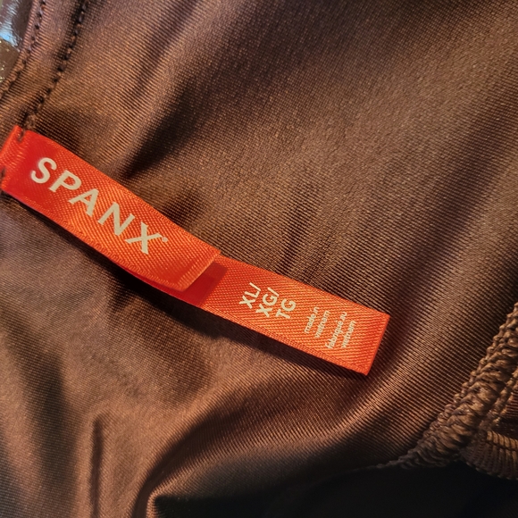 Ruby Spanx - Picture 5 of 6